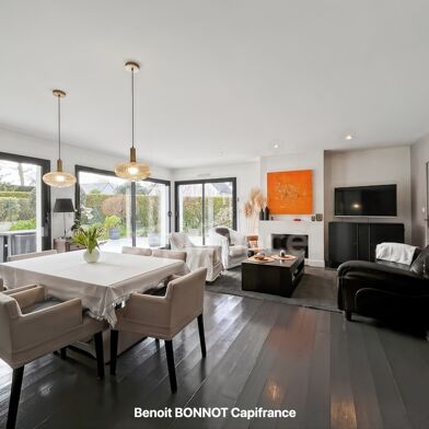 Maison 4 pièces 495000 €