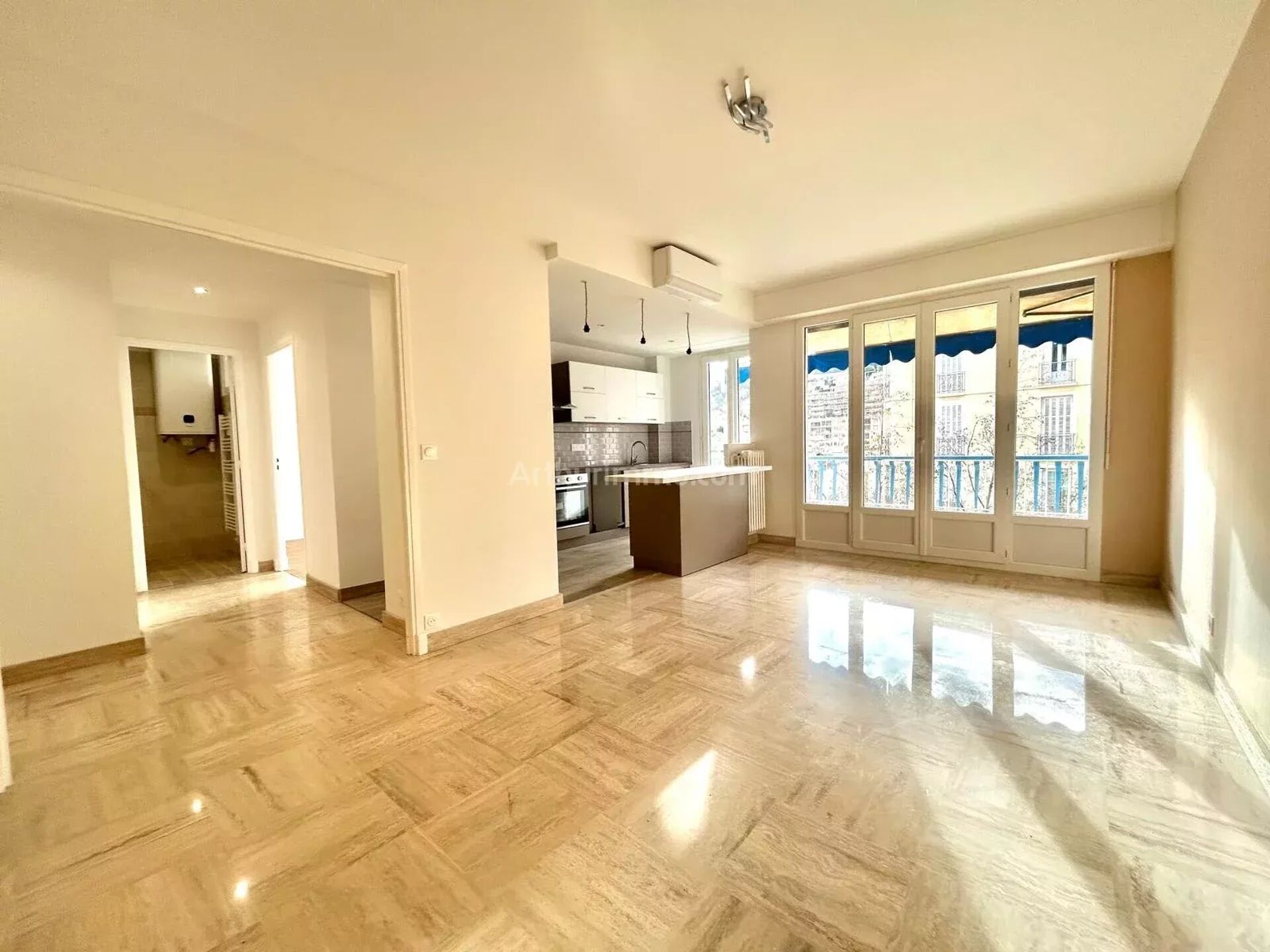 Appartement 2 pièces 52 m² · à Nice · 52 m² · 279 000 €