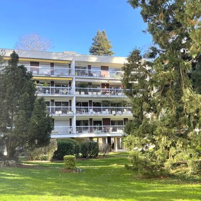 Appartement 5 pièces 749000 €