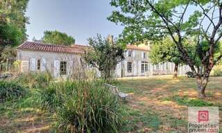 Maison 19 Pièces 433 m² à vendre à Bernay-Saint-Martin (17330)