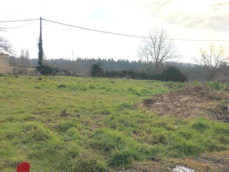 Migné Auxances - Terrain 662 m2 (à bâtir sur 425 m2) viabilisé - lotissement SIGON - Migne Auxances — photo 1