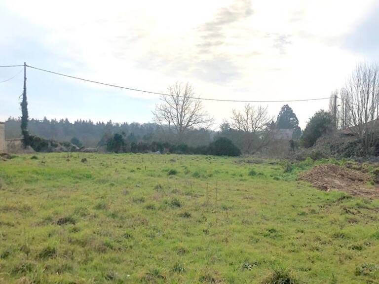 Migné Auxances - Terrain 662 m2 (à bâtir sur 425 m2) viabilisé - lotissement SIGON - Migne Auxances — photo 1