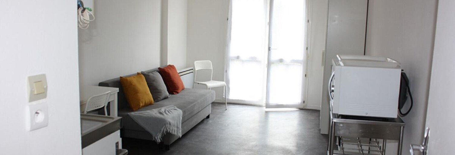 Appartement 1 Pièce 24 m² à louer à Lardy (91510)