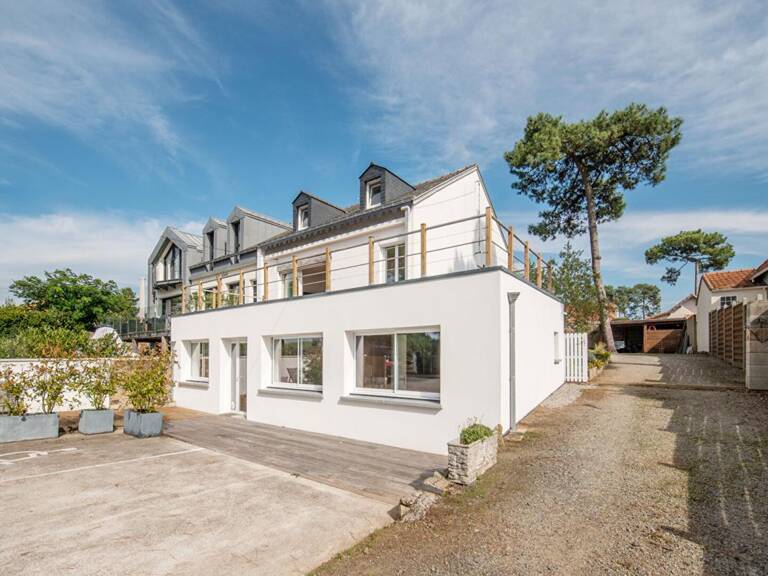 Maison vue mer avec jardin — photo 1