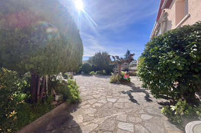 Maison 8 pièces 880000 €