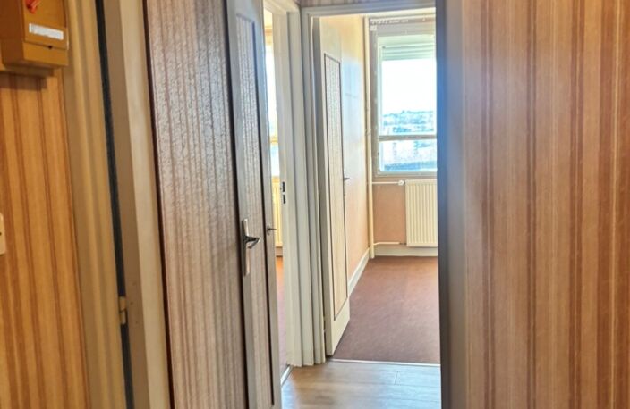 T3 lumineux de 82m² - sous-compromis — photo 4