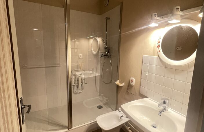 T3 lumineux de 82m² - sous-compromis — photo 2