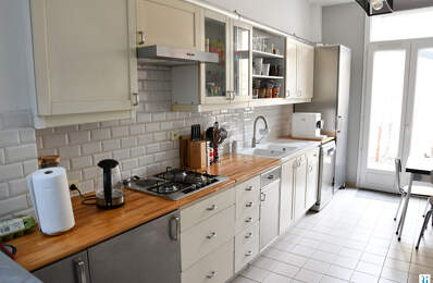 Appartement spacieux de 5 pièces à Rouen Centre avec terrasse, 2 parkings et 1 cave — photo du bien