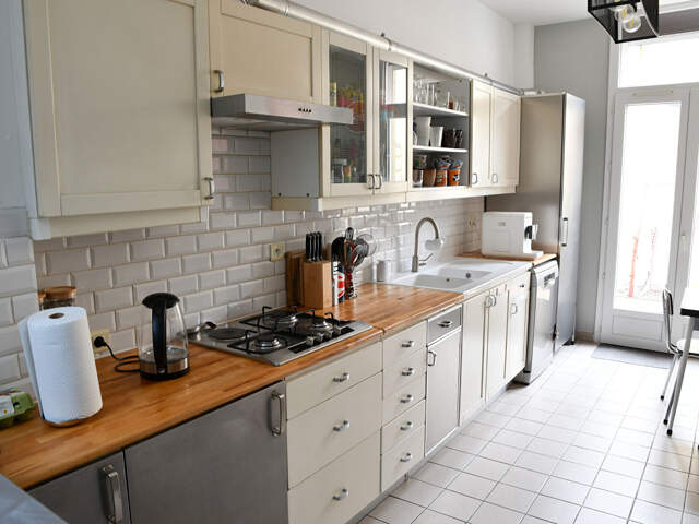 Appartement spacieux de 5 pièces à Rouen Centre avec terrasse, 2 parkings et 1 cave — photo du bien