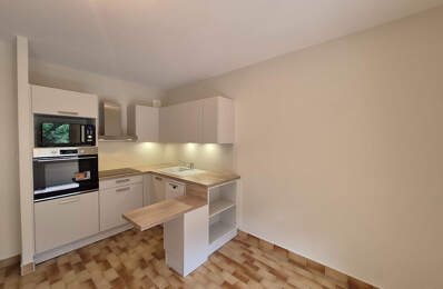 A VENDRE UN APPARTEMENT DE TYPE 2 DANS LE CENTRE DE CARRY-LE-ROUET AVEC UNE PLACE DE PARKING — photo du bien