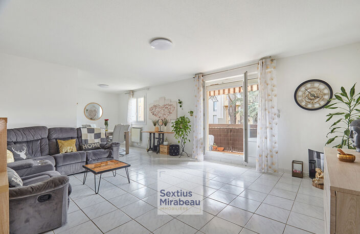 À vendre Superbe appartement familial au coeur du village — photo 2