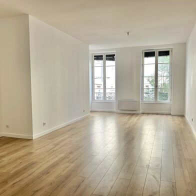 Appartement 3 pièces 1663 €