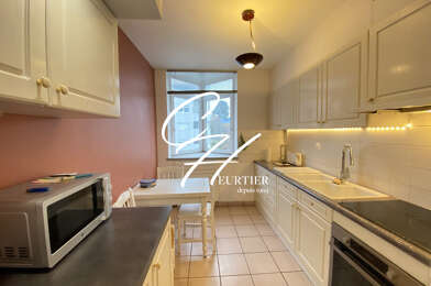 Appartement 3 pièces 800 €