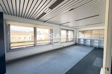 Bureau 4 pièces 1218 €