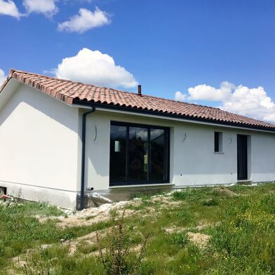 Maison 3 pièces 740 €