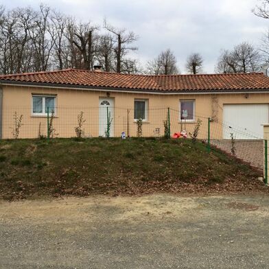 Maison 4 pièces 700 €