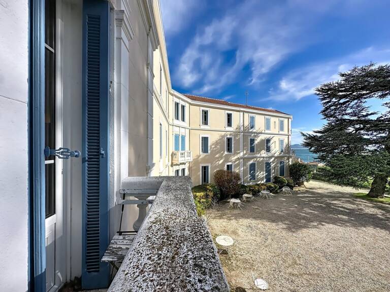 A vendre : Appartement duplex de caractère  3 pièces - 68 m²  Tamaris, à deux pas de la mer — photo 1