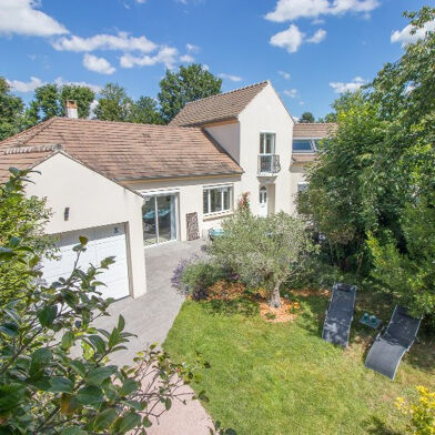 Maison 8 pièces 599000 €