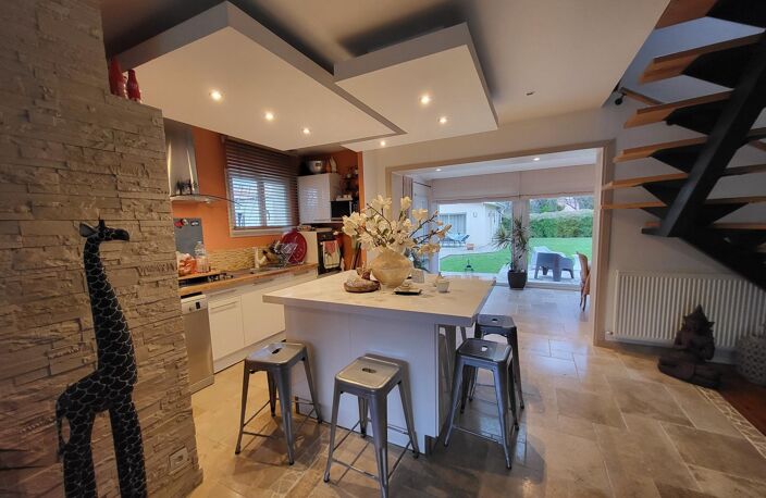 Belle maison rénovée avec studio indépendant. — photo 5