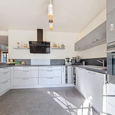 Maison 6 pièces 260000 €