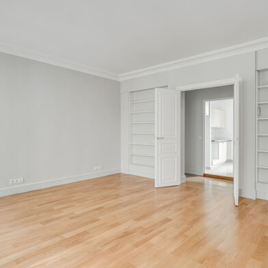 Appartement 4 pièces 3580 €