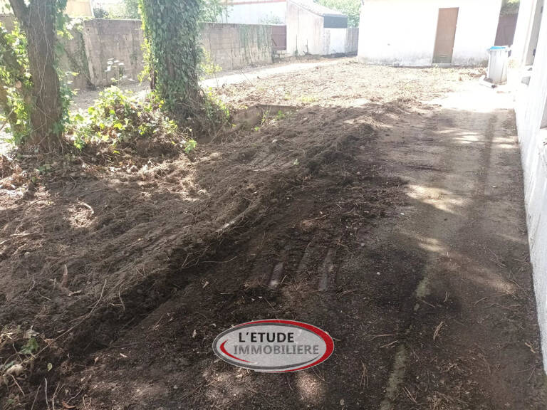 Rezé Ragon : Terrain de 218m 2, viabilisé libre de construct — photo 1