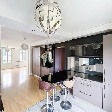 Appartement 4 pièces 81500 €