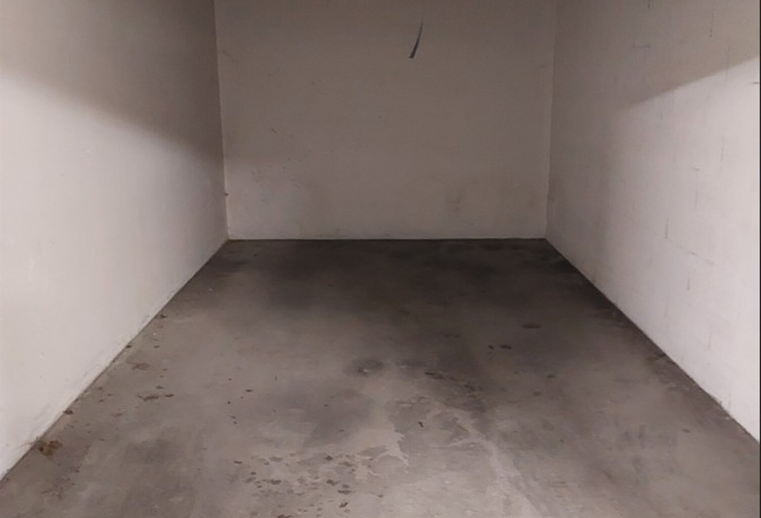 Location garage  12 m² à Lyon 7 (69007) — photo 1