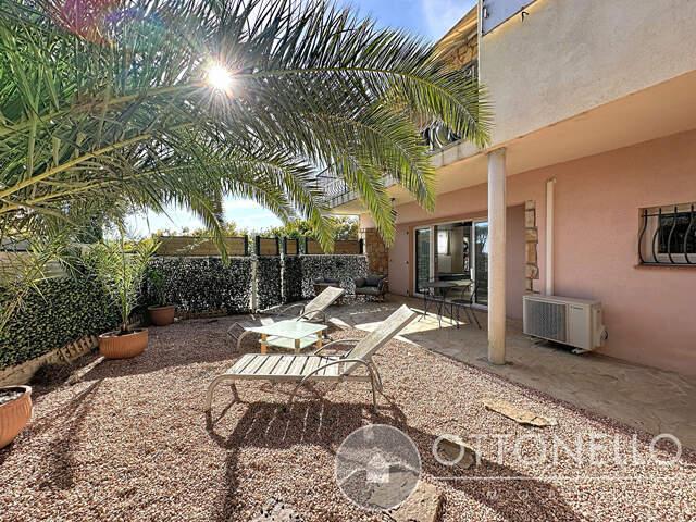 Appartement Les Issambres 2 pièces de 29,74 m2 avec jardin et stationnement double — photo du bien