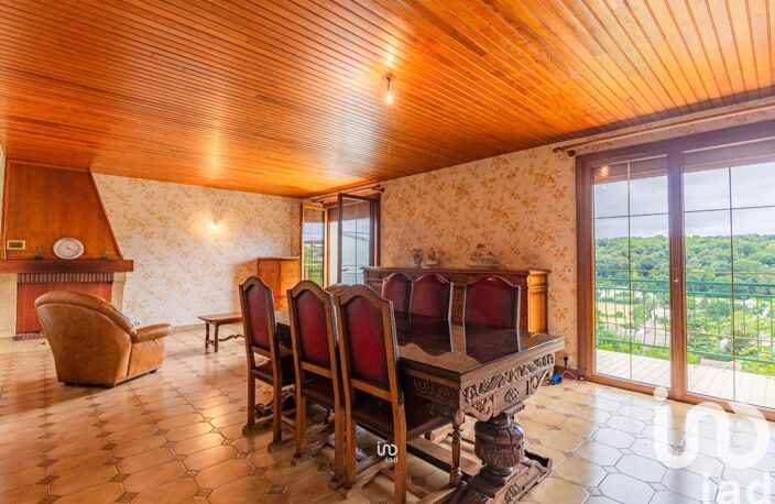 Vente Maison/villa 9 pièces — photo 2