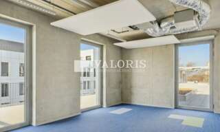 Bureau  4174 m² à louer à Lyon 8 (69008)