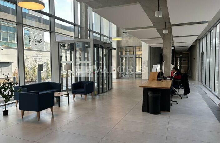 BUREAUX à LOUER — photo 5