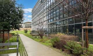 Bureau  334 m² à louer à Lyon 7 (69007)