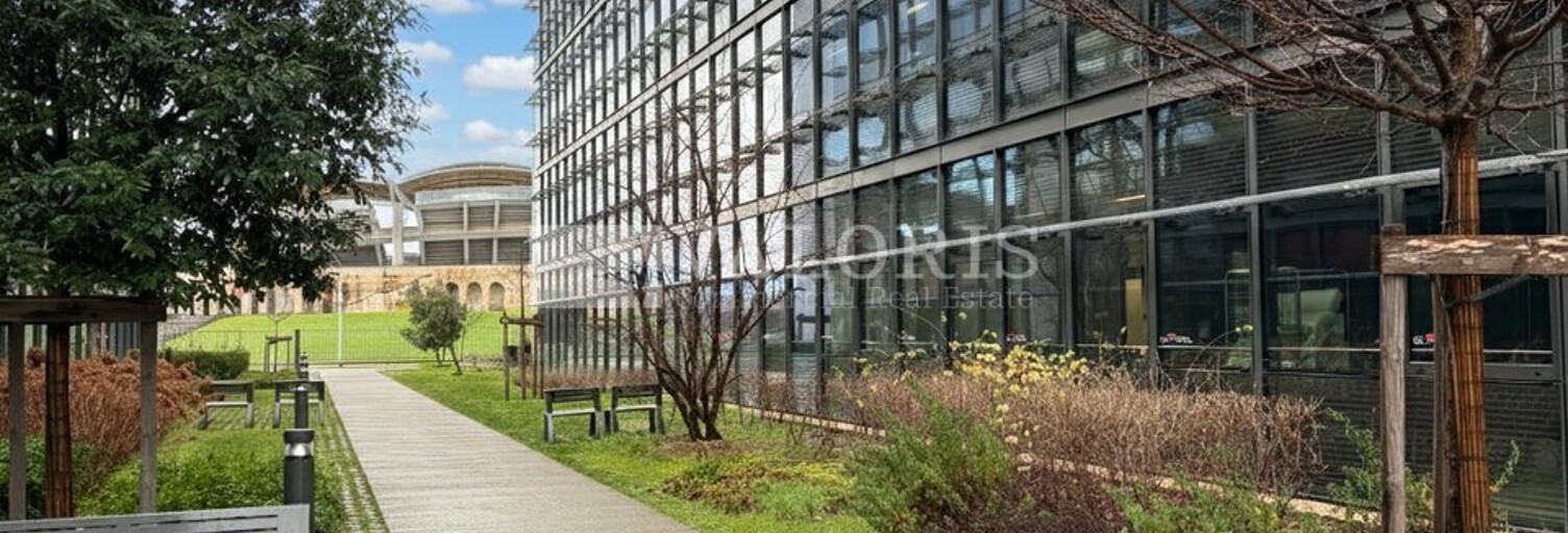 Bureau  334 m² à louer à Lyon 7 (69007)