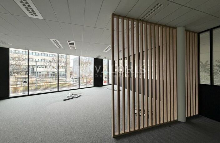 BUREAUX à LOUER — photo 4
