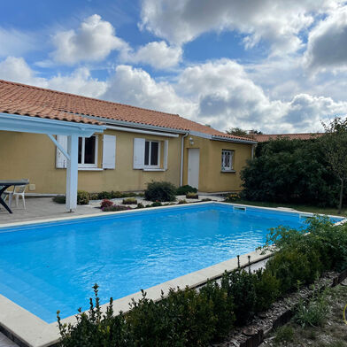 Maison 4 pièces 1270 €