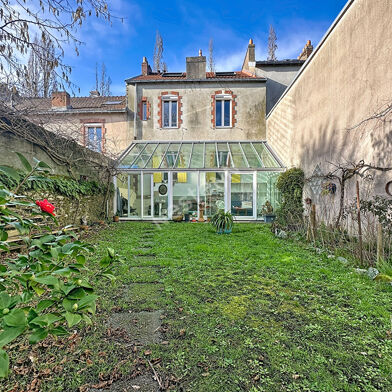 Maison 6 pièces 527950 €