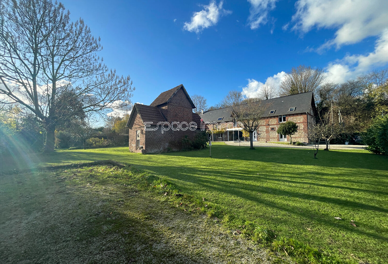 Maison avec Jardin - Centre de Malaunay - 6 pièces - 233.38 m2 — photo 1