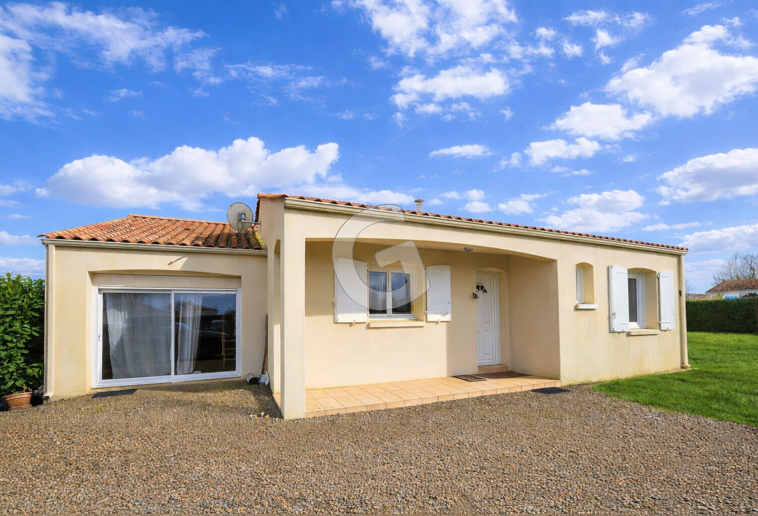 MAISON 4 PIÈCES- 93M²- À VENDRE AU BERNARD — photo 1