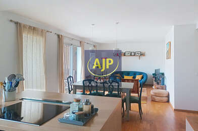 Appartement 5 pièces 329700 €