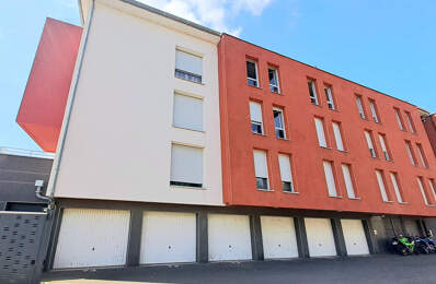 VENDU - Appartement T2 avec deux places de stationnement privatives et terrasse — photo du bien
