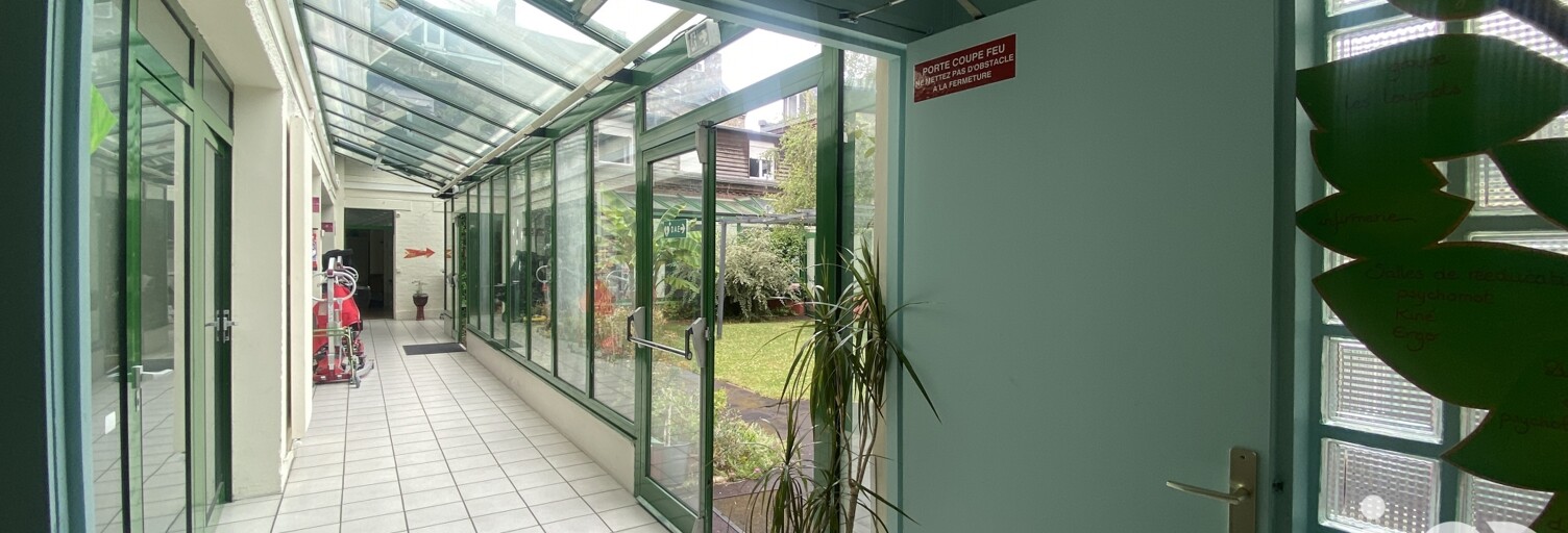 Immeuble  1450 m² à vendre à Amiens (80000)