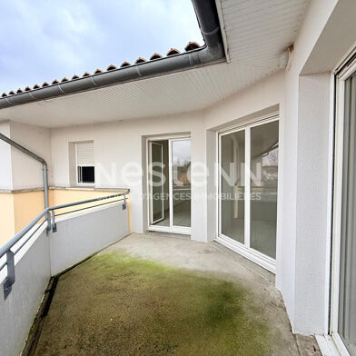 Appartement 3 pièces 739 €