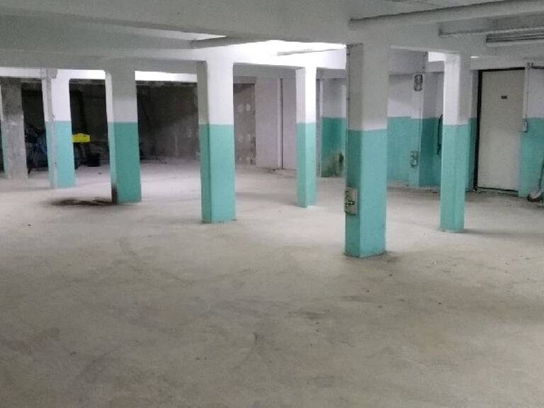 Garage   — photo 1