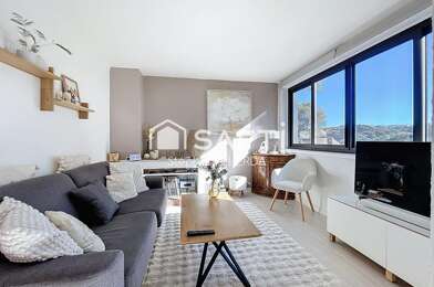 Appartement 4 pièces 255000 €