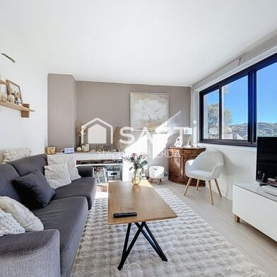 Appartement 4 pièces 255000 €