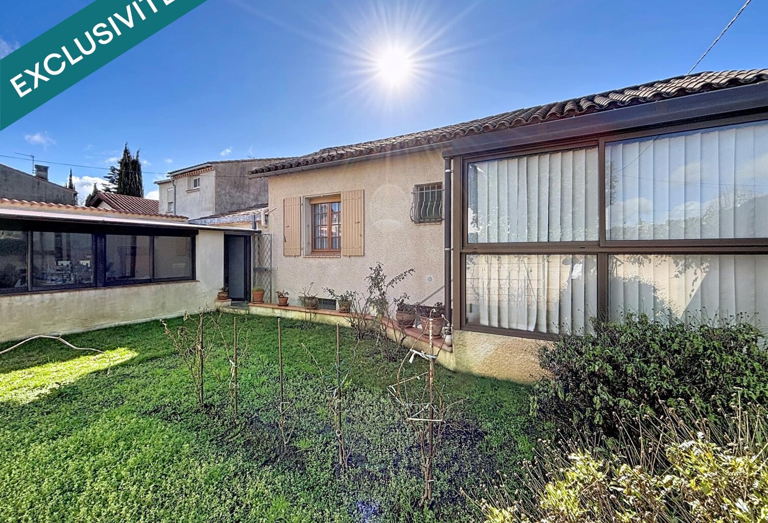 Maison impeccable avec sous-sol, garage et véranda — photo 1