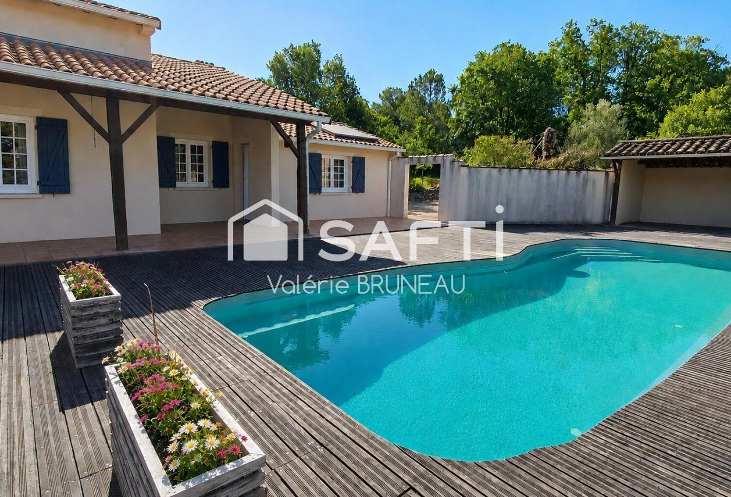 Maison contemporaine avec piscine sur 1,6 hectare  volumes exceptionnels - — photo 1