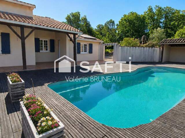 Maison contemporaine avec piscine sur 1,6 hectare  volumes exceptionnels - — photo du bien
