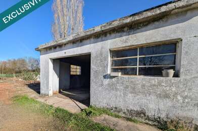 Immeuble  79000 €